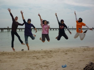 Cheerleaders in Tidung Island